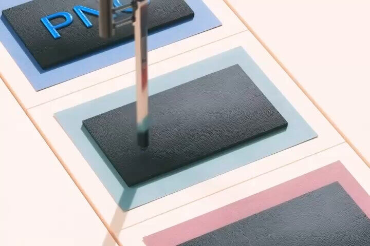 UV-GEDRUCKTES MONOGRAMM