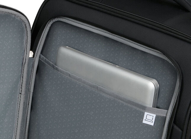Fronttasche mit Laptopfach