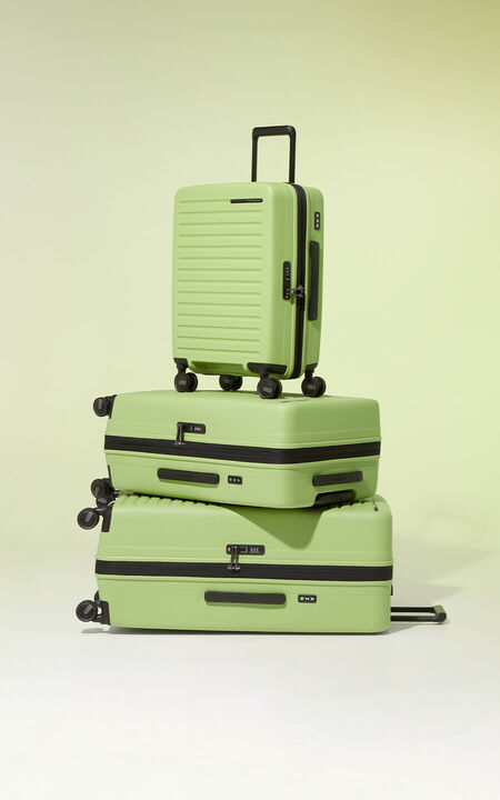 <span style='font-size: 1em;'>NEUE STYLES</span>
