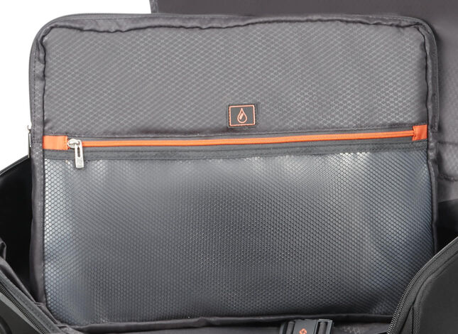 Separate Waschtasche