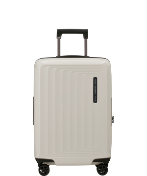 Nuon Trolley mit 4 Rollen erweiterbar 55cm 55 x 40 x 20/23 cm | 2.5 kg Nuon Trolley mit 4 Rollen erweiterbar 55cm 55 x 40 x 20/23 cm | 2.5 kg