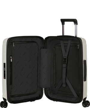 Nuon Trolley mit 4 Rollen erweiterbar 55cm 55 x 40 x 20/23 cm | 2.5 kg Nuon Trolley mit 4 Rollen erweiterbar 55cm 55 x 40 x 20/23 cm | 2.5 kg
