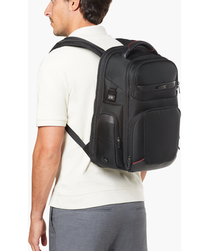 Pro-DLX 6 Rucksack 17.3" 46 x 32 x 18/24 cm | 1.5 kg Pro-DLX 6 Rucksack 17.3" 46 x 32 x 18/24 cm | 1.5 kg