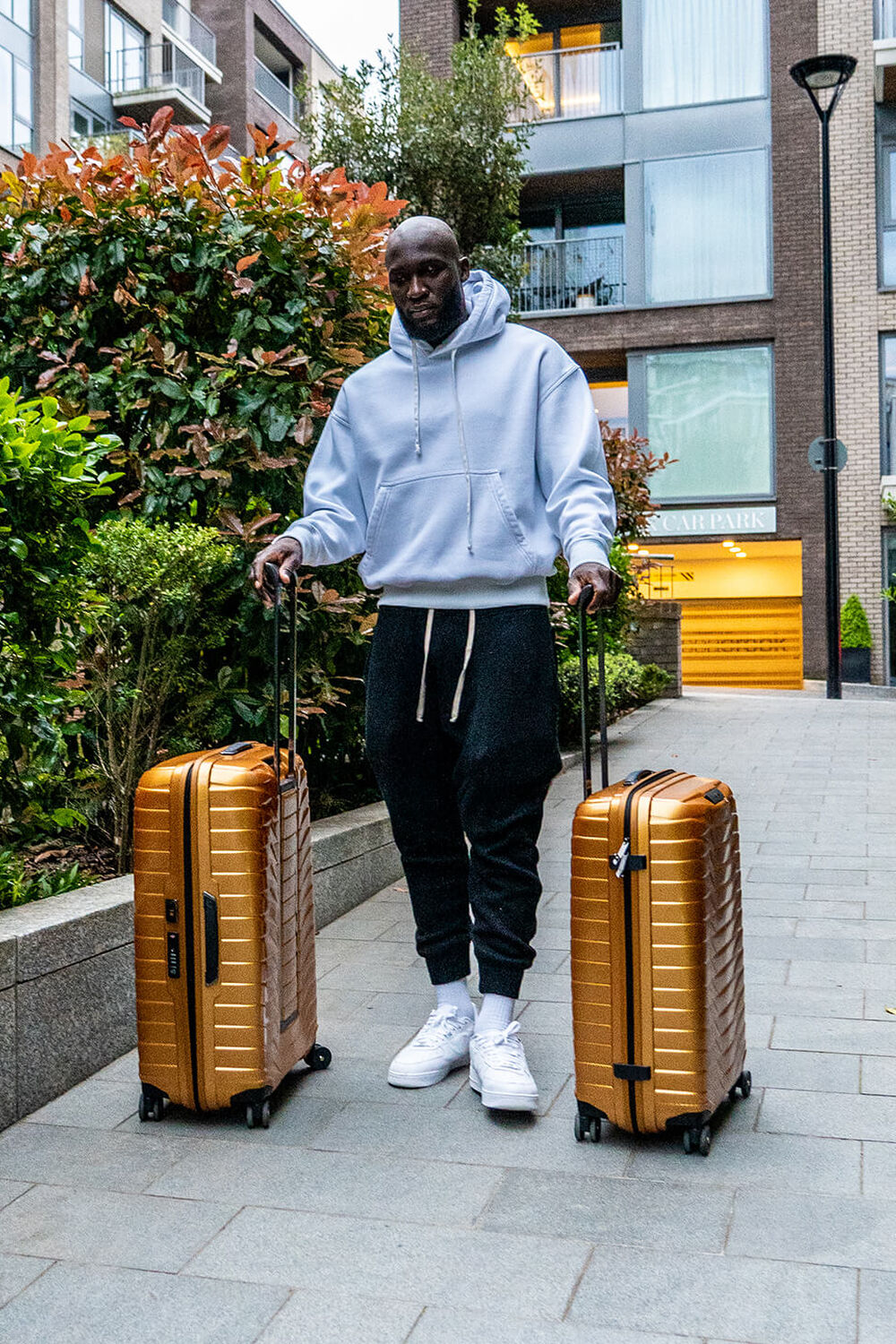 Samsonite REISEN WIE EIN EIN FUSSBALLSTAR REISEN WIE EIN EIN FUSSBALLSTAR